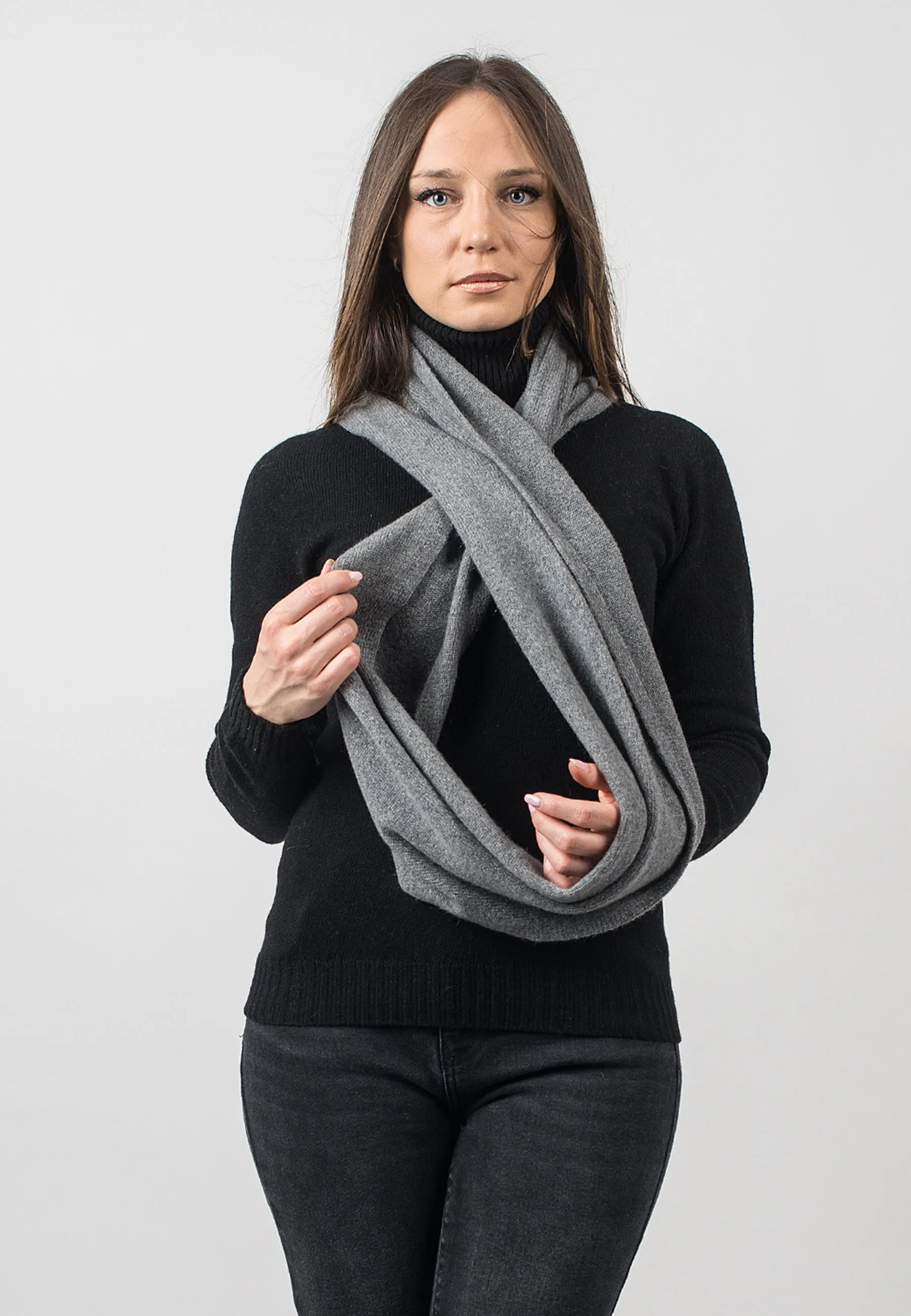 Sciarpa chiusa 100% cashmere rigenerato