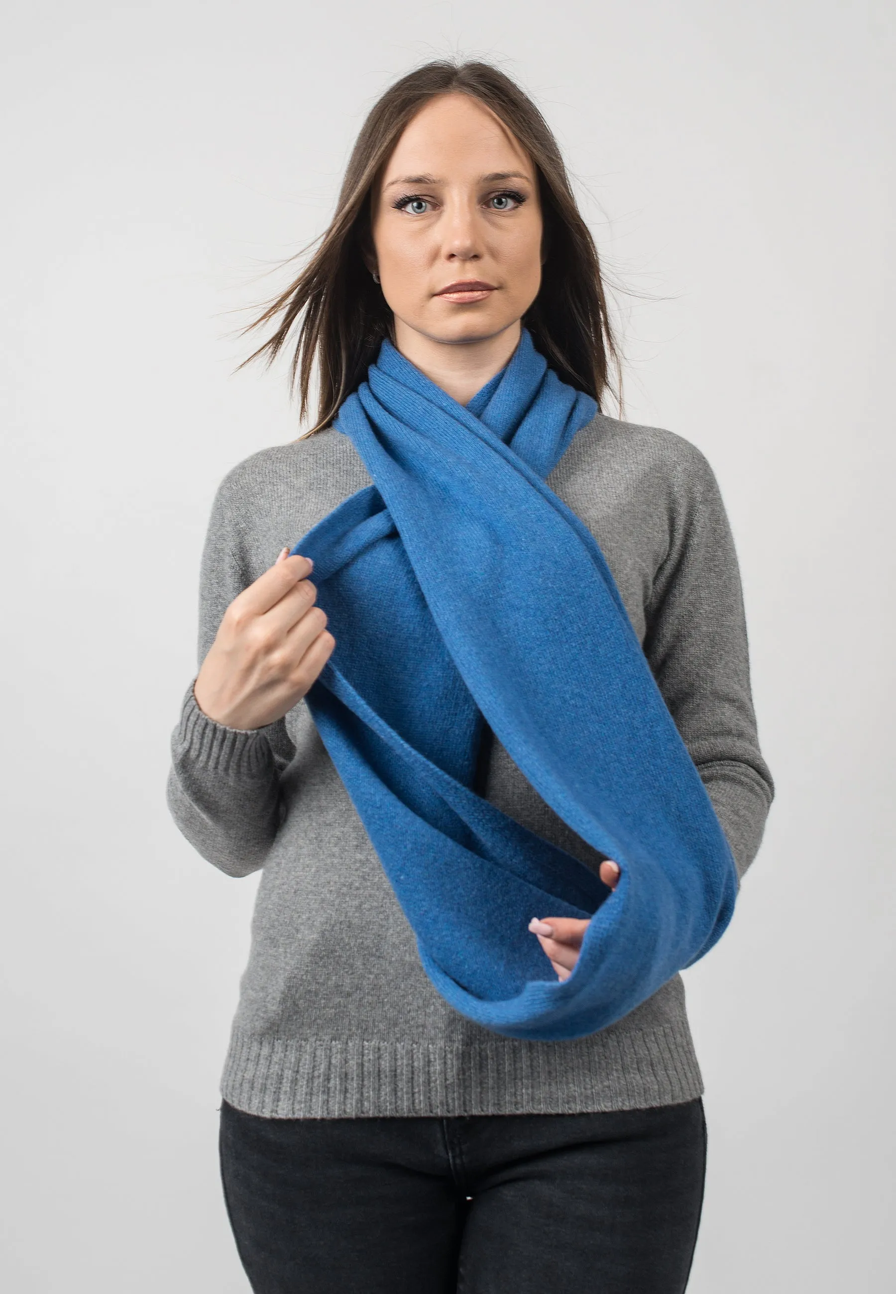 Sciarpa chiusa 100% cashmere rigenerato