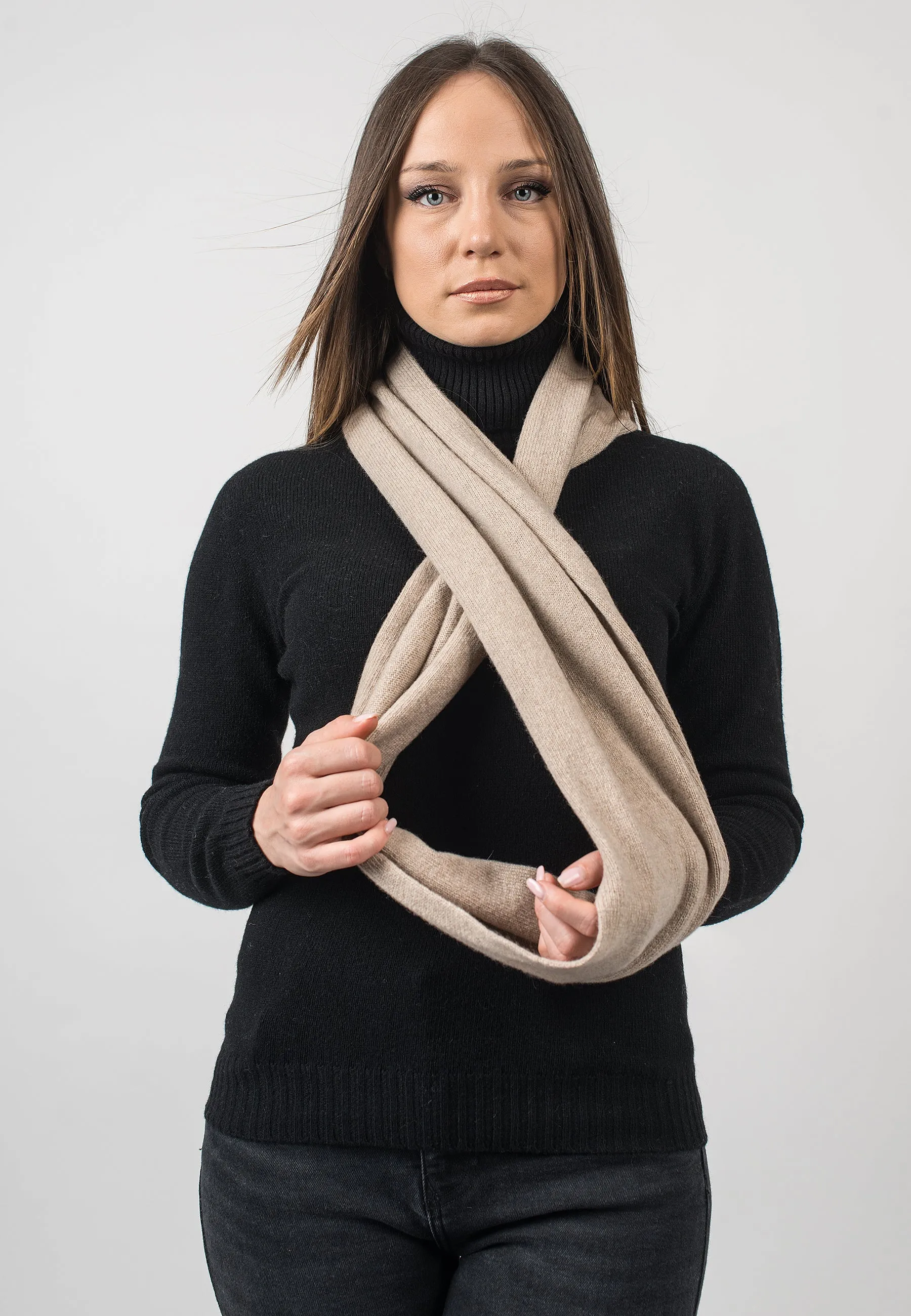 Sciarpa chiusa 100% cashmere rigenerato